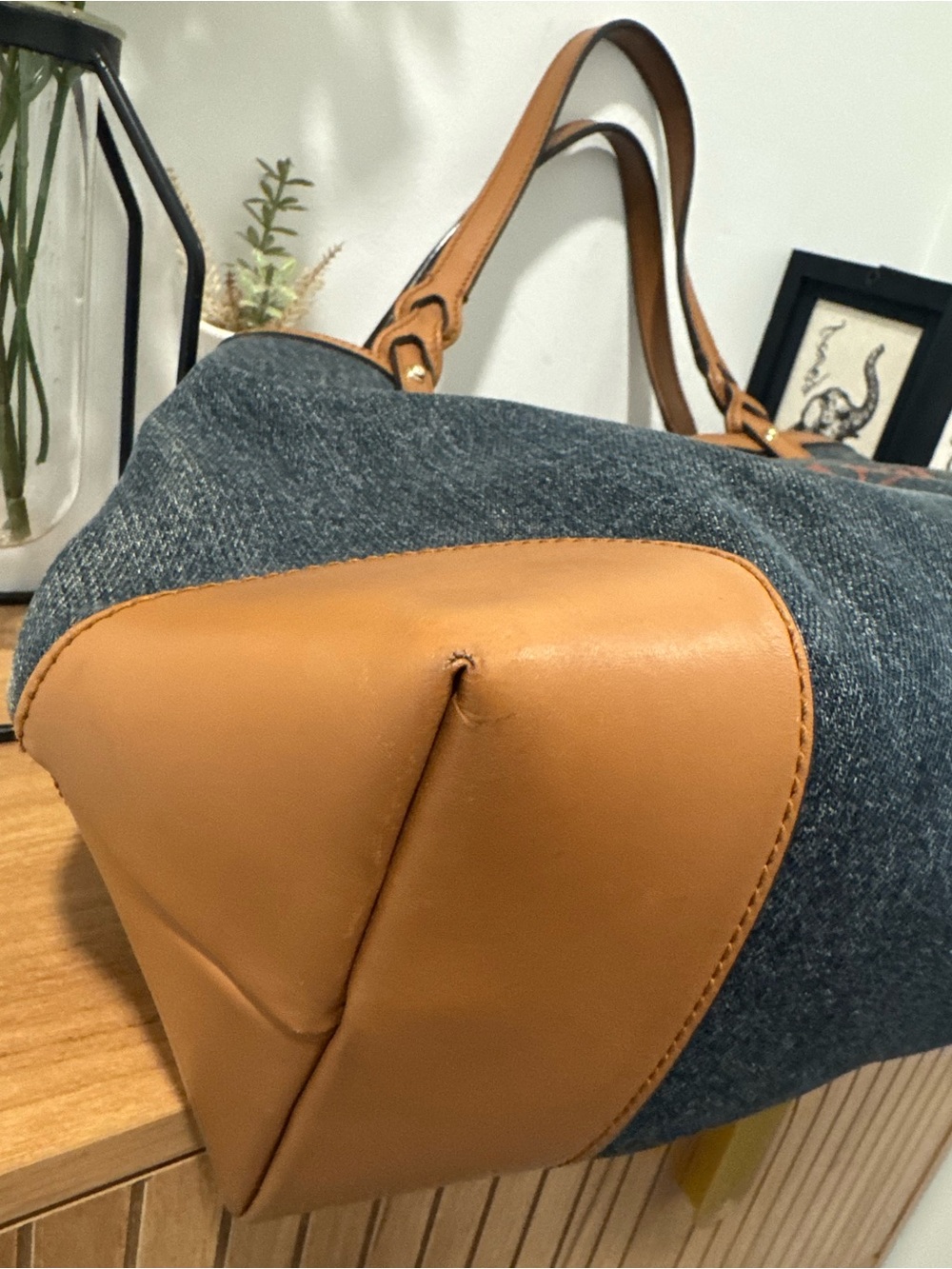Authentic Gucci Craft Denim Tote Bag - Tan Leather Trim - EUC With Tags - Picture 10 of 16